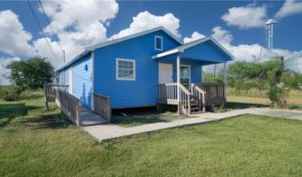 2016 2nd St, Agua Dulce, TX 78330