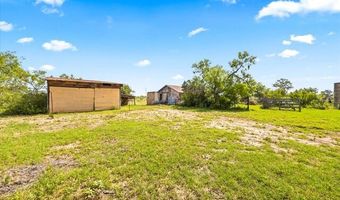 11295 Loop 107, Adkins, TX 78101