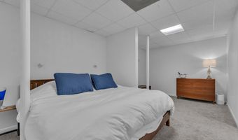 5049 Birdie Ln, Ann Arbor, MI 48103
