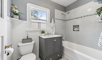1405 Chestnut St, Alameda, CA 94501