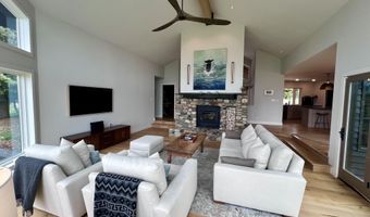 106 Chestnut Ln, Bellevue, ID 83313