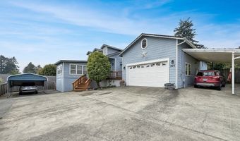 914 EASY St, Brookings, OR 97415