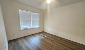 902 Lockett Station Rd, Albany, GA 31707