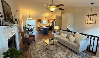 7633 Genesta St, Affton, MO 63123