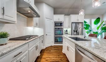 3045 Aberdeen Dr, The Colony, TX 75056