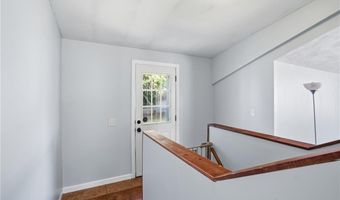 38 Franklin St, East Providence, RI 02915