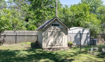 991 Cortland Dr, Apple Valley, MN 55124