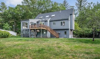 8 Horseshoe Dr, Acton, MA 01720