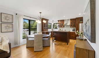 607 E Frederick St, Arlington Heights, IL 60004