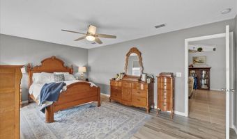 157 ALEXANDER ESTATES Dr, Auburndale, FL 33823