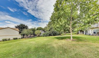 14 Oxford Ct, Algonquin, IL 60102