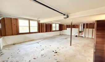 1975 Pine Lake Dr, Arab, AL 35016