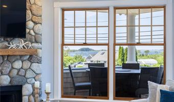 170 W Beach Rd, Charlestown, RI 02813