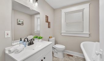 1028 Dearborn St, Augusta, KS 67010