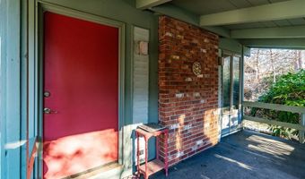 35 Sunset Ave, North Kingstown, RI 02874