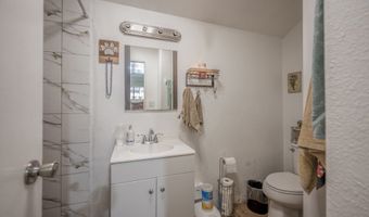 9555 Hierba Road 1/2, Agua Dulce, CA 91390