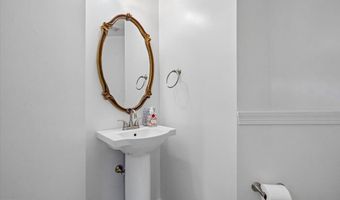 5569 JOWETT Ct, Alexandria, VA 22315