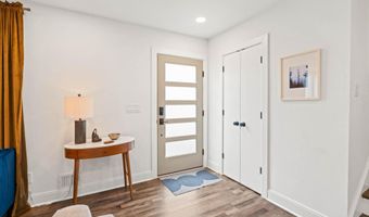 9817 FERNWOOD Rd, Bethesda, MD 20817