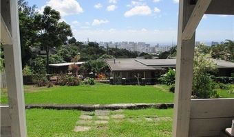 2814 Laola Pl, Honolulu, HI 96813