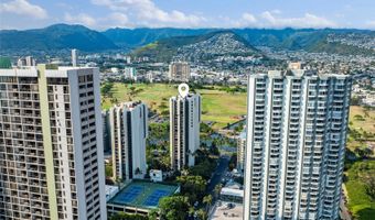 300 Wai Nani Way Ii/716, Honolulu, HI 96815