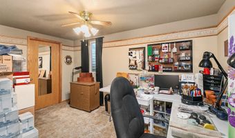 918 SE Peterson Dr, Ankeny, IA 50021