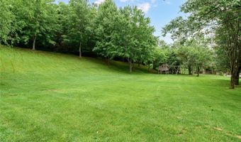 17914 White Robin Ct, Chesterfield, MO 63005