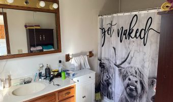 325 S Maple St, Ainsworth, NE 69210