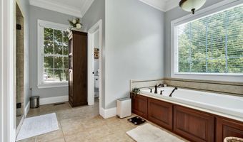 150 Hunters Way, Benton, TN 37307