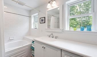 140 Connection St, Newport, RI 02840