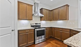 740 SHELTON COVE Ln, Auburn, AL 36830
