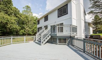 3999 Edmonton Ct, Ann Arbor, MI 48103