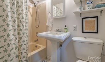 15 Valle Vista Dr, Asheville, NC 28804