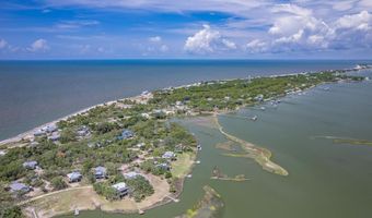 1308 Peninsular Cir, Alligator Point, FL 32346