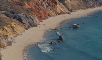 19 Locust Ln, Aquinnah, MA 02535