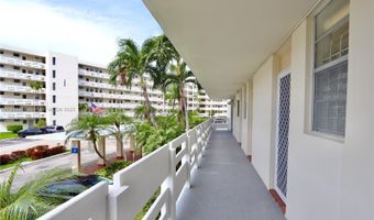 3020 Marcos Dr S208, Aventura, FL 33160