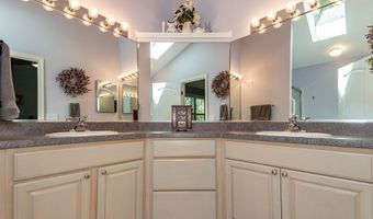 118 Kensington Ct, Aurora, OH 44202