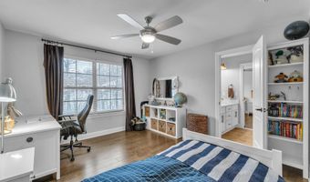 1091 Green Rd, Ann Arbor, MI 48105