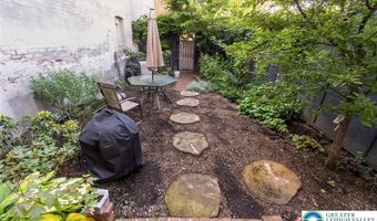 1035 W Turner St, Allentown, PA 18102