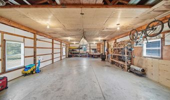 2915 Lee Marie Dr, Adrian, MI 49221