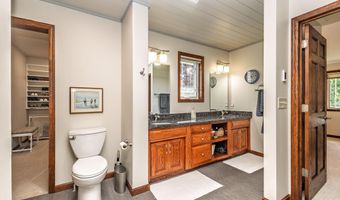 2111 Robins Nest SE, Alexandria, MN 56308