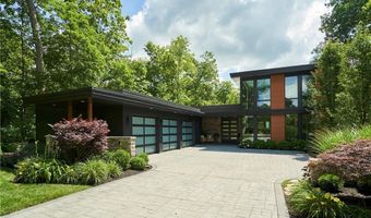 243 Overwood Rd, Akron, OH 44313