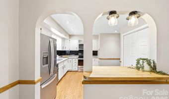 337 Woody Ln, Asheville, NC 28804
