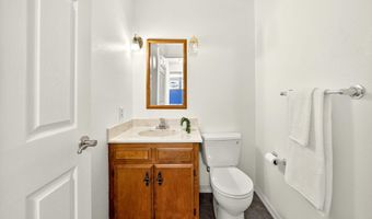 1820 Crestview Dr, Ashland, OR 97520