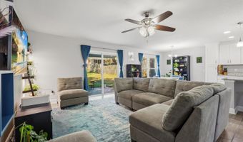 524 E HILLCREST St, Altamonte Springs, FL 32701
