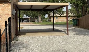 606 S Hubbard St, Alvord, TX 76225