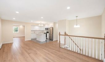 41 Madison Ave, Amityville, NY 11701