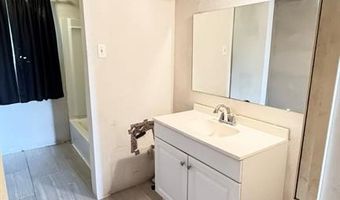 513 Holly St, Angleton, TX 77515