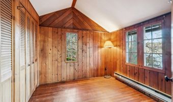 47 Lakeside Dr, Alloway, NJ 07461