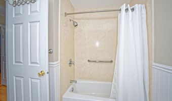 10 Birch Hill Rd, Albany, NY 12211