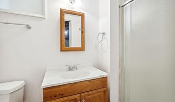 7001 LONGWOOD Dr, Bethesda, MD 20817